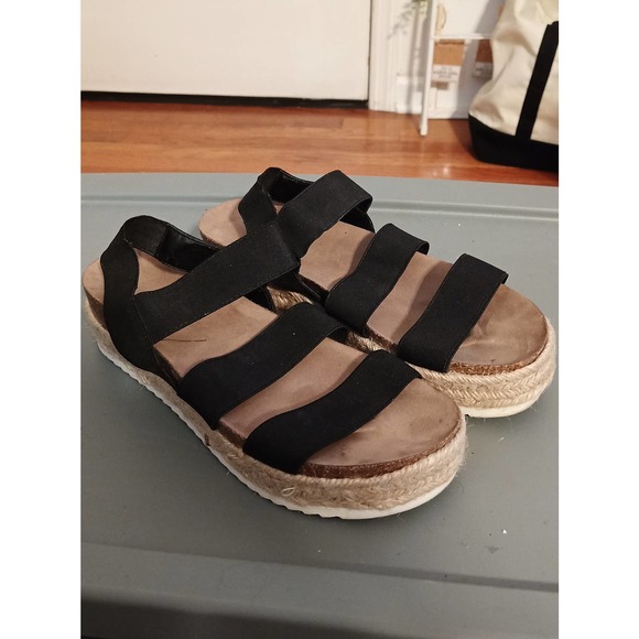 Madden Girl‎ Black Strappy Sandals Size 8.5 - Picture 1 of 4
